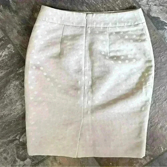 NWOT Ann Taylor Pencil Skirt - Picture 6 of 10